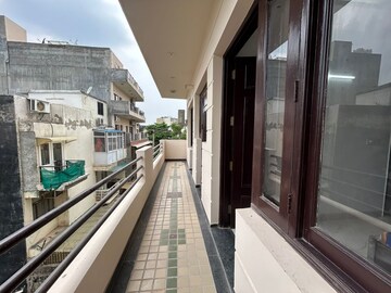Balcony in 3 BHK Independent House at Sushant Lok 2, Sector 57 – for Rent