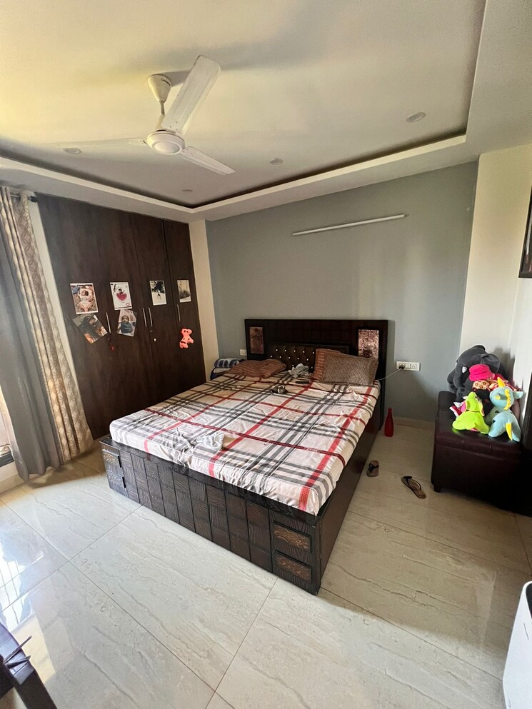 Bedroom, ardee-city 3 Bedroom 300 Sq.Ft. Builder Floor In Sector 52 Gurgaon 8927846