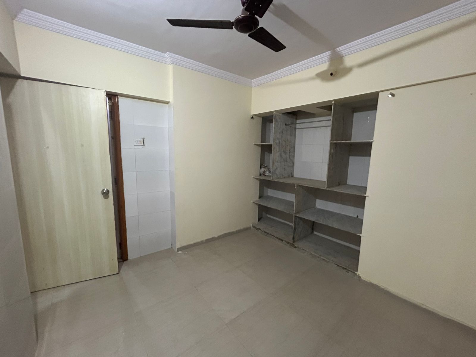1 BHK + Pooja Room Apartment For Sale in Raunak Unnathi Greens