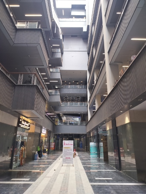 Retail Shop For Rent in Galaxy Blue Sapphire Plaza