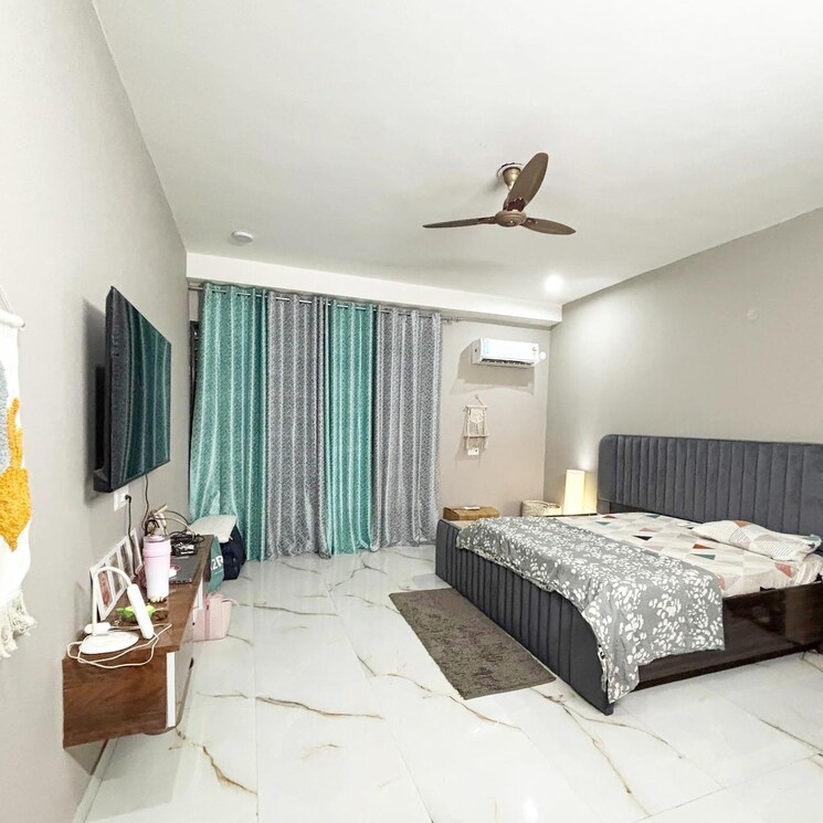 Bedroom, housing-board-colony-sector-51 4 Bedroom 500 Sq.Yd. Builder Floor In Sector 51 Gurgaon 8927867
