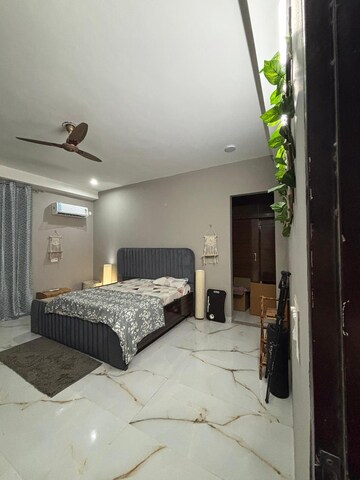 Bedroom in 4 BHK Builder Floor at Housing Board Colony Sector 51, Sector 51 – for Rent