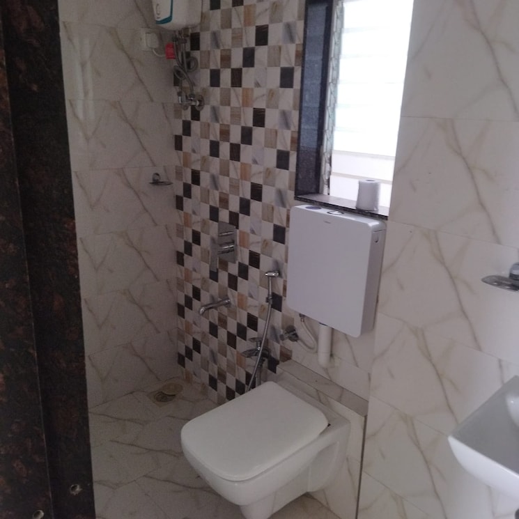 Bathroom, dharti-presidio 2 Bedroom 628 Sq.Ft. Apartment In Malad West Mumbai 8927891