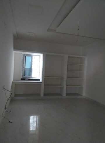 Room in 4 BHK Independent House at Ameenpur – for Sale