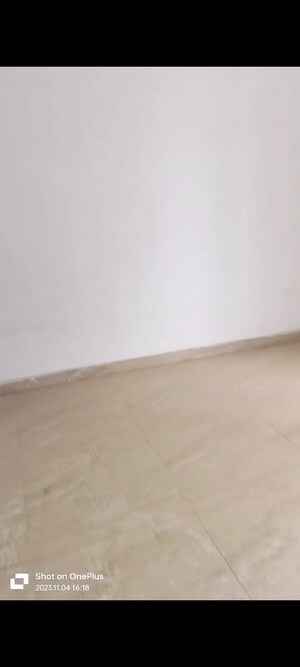 Room in 2.5 BHK Apartment at SLF Anushree, Sector 75 – for Sale