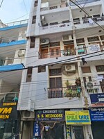 2 BHK 110 Sq.Yd. Builder Floor in Satya Niketan 