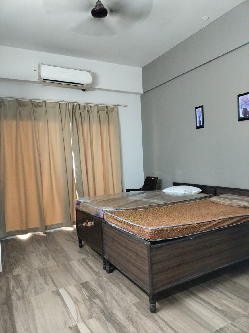 1 BHK 435 Sq.Ft. Apartment in Paramount Golfforeste