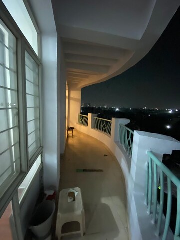 Master Bedroom in 4 BHK Apartment at Eldeco Ananda, Sector 48 – for Rent