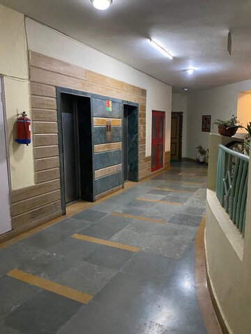 Parking in 4 BHK Apartment at Eldeco Ananda, Sector 48 – for Rent