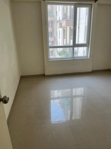 Room in 2 BHK Apartment at Umang Monsoon Breeze Phase I, Sector 78 – for Rent