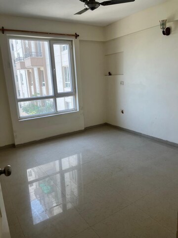 Room in 2 BHK Apartment at Umang Monsoon Breeze Phase I, Sector 78 – for Rent