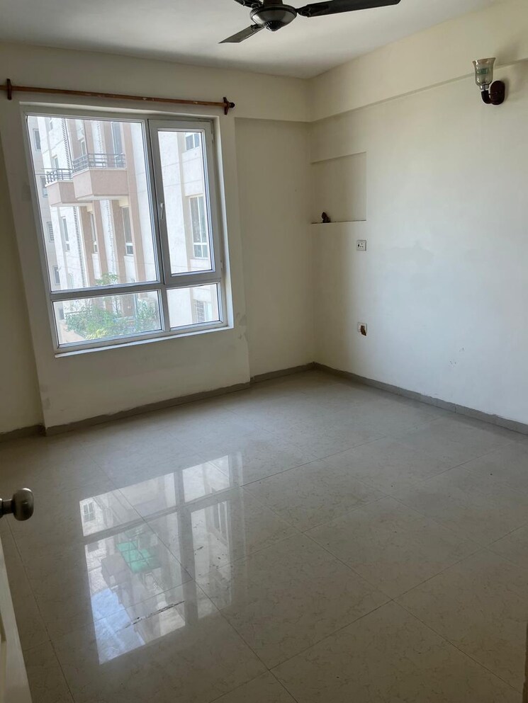 Room, umang-monsoon-breeze-phase-i 2 Bedroom 1235 Sq.Ft. Apartment In Sector 78 Gurgaon 8927971