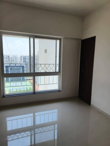 Room in Studio Apartment at Geras World of Joy L, Kharadi – for Rent