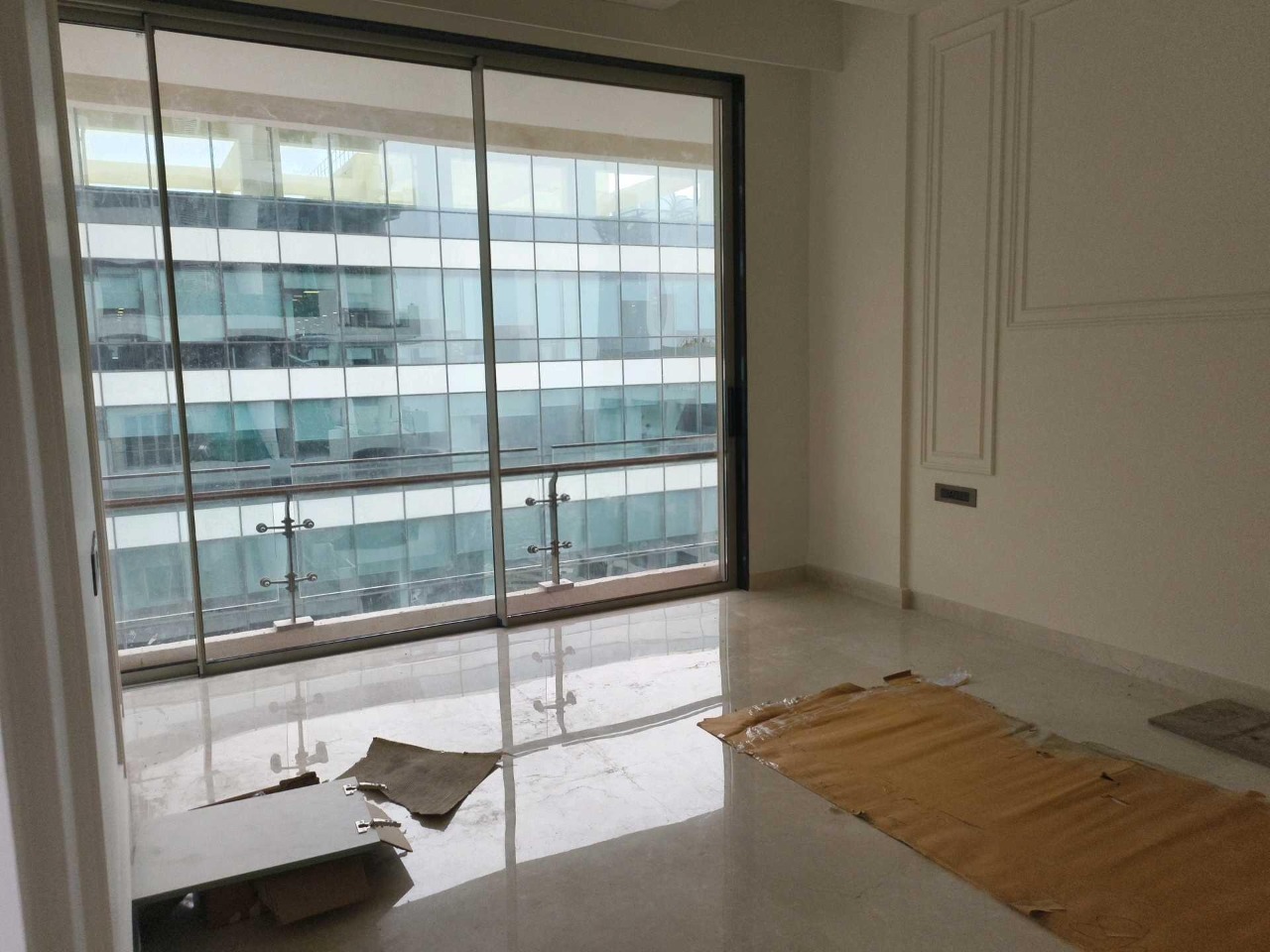 3 BHK + Servant Room Apartment For Rent in Indiabulls Sky Forest