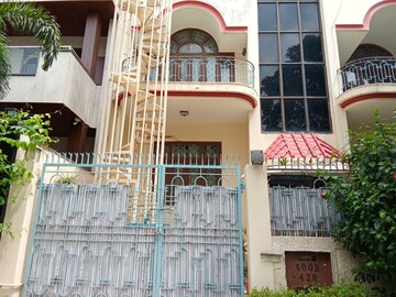 6 BHK Villa For Rent in Dlf Phase ii