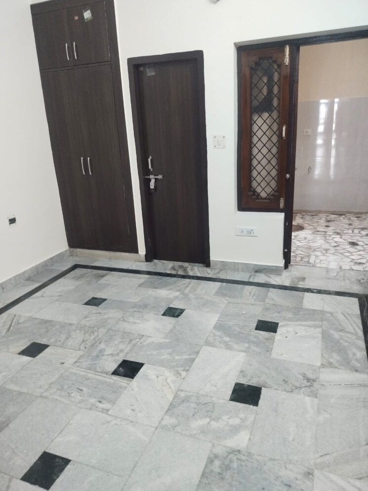 Room, gomti nagar 3 Bedroom 2350 Sq.Ft. Independent House In Gomti Nagar Lucknow 8928010