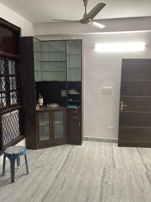 Room in 3 BHK Builder Floor at Jawahar Park – for Sale