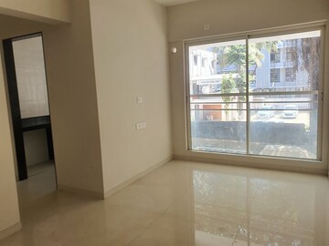 Room in 2 BHK Apartment at Sugee Atharva, Prabhadevi – for Rent