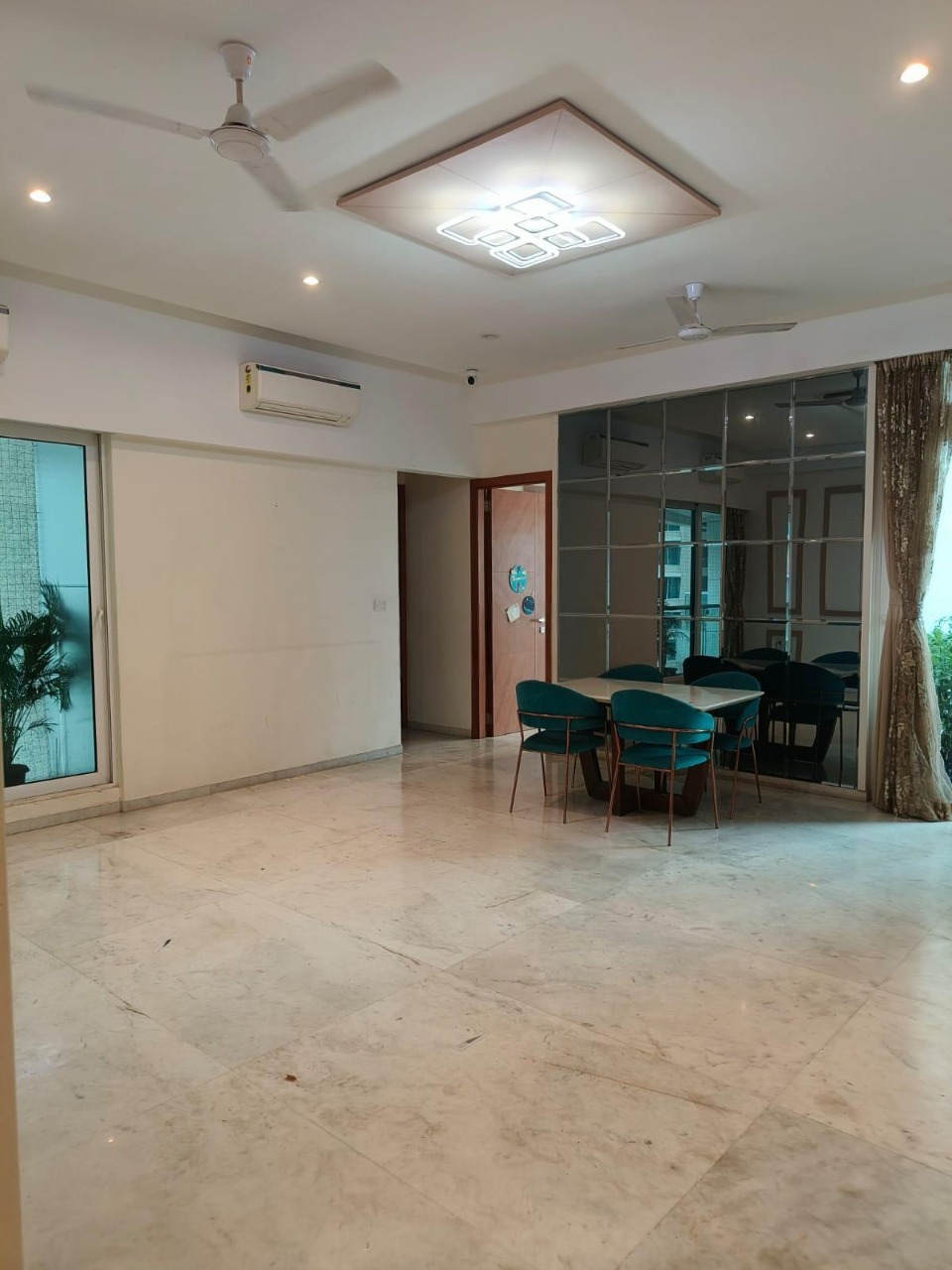 3 BHK + Pooja Room,Servant Room 1710 Sq.Ft. Apartment in Enpar Lotus 101 Worli Residences