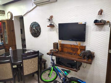 Furnished Amenities in 2 BHK Apartment at Evershine Grandeur, Malad West – for Rent
