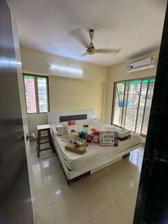 1 BHK + Extra Room Apartment For Sale in Satsang Building