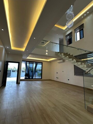 Gym in 3 BHK Builder Floor at Sector 29 – for Sale