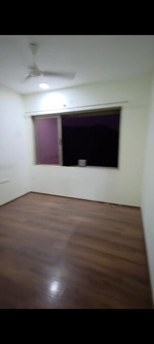 Room in 3 BHK Apartment at Hiranandani Meadows, Manpada – for Sale