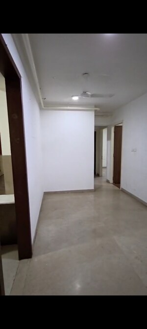 Room in 3 BHK Apartment at Hiranandani Meadows, Manpada – for Sale