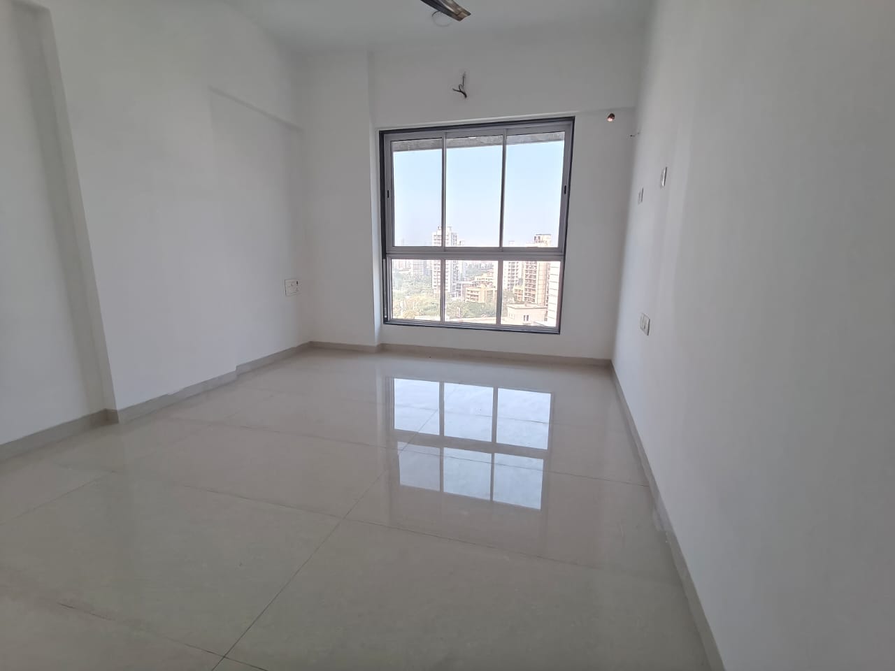 2 BHK + Extra Room Apartment For Rent in K Patel Radha Krishna