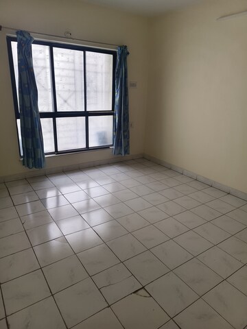 Room in 2 BHK Apartment at Mahesh Paradise, Aundh – for Rent