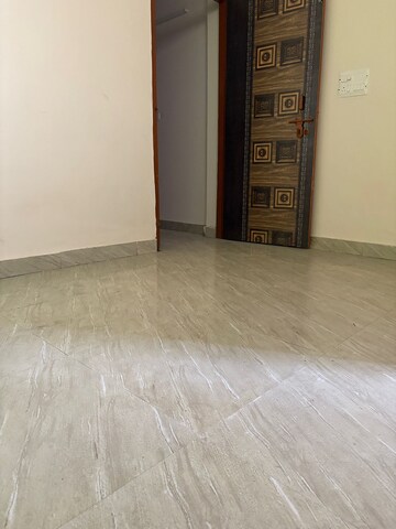 Room in 2 BHK Builder Floor at Jawahar Park – for Sale