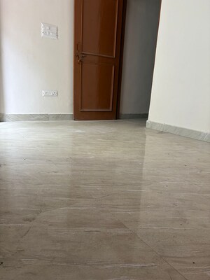 Room in 2 BHK Builder Floor at Jawahar Park – for Sale