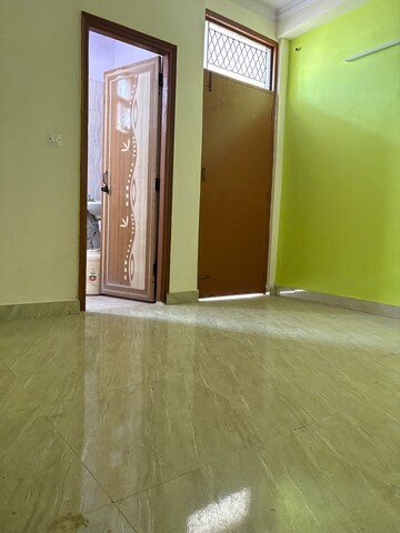 2 BHK Builder Floor For Sale in Jawahar Park