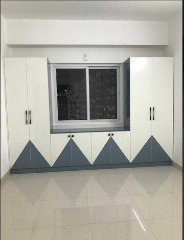 Room in 3 BHK Apartment at Greenmark Mayfair Apartments, Tellapur – for Rent