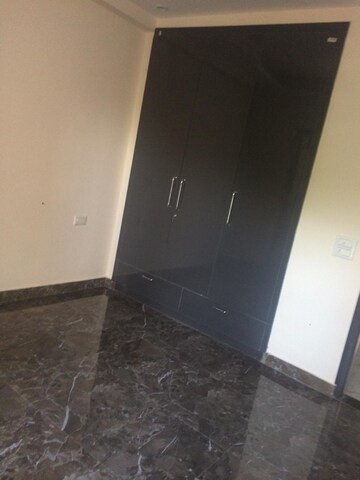 Furnished Amenities in 2 BHK Builder Floor at Sector 51 – for Rent