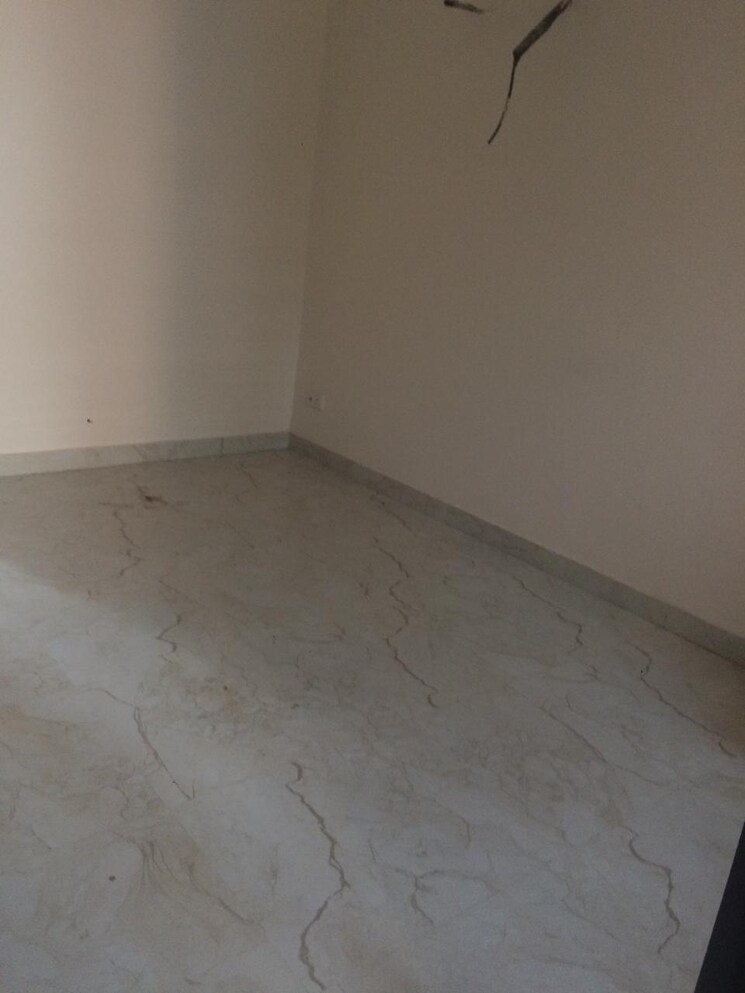 Room, sector 51 2 Bedroom 1200 Sq.Ft. Builder Floor In Sector 51 Gurgaon 8928167