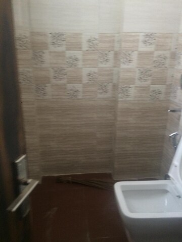 Bathroom in 2 BHK Builder Floor at Sector 51 – for Rent