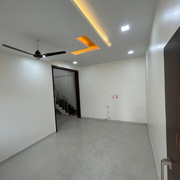 Room in 3 BHK Villa at Savedi – for Rent