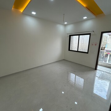 Room in 3 BHK Villa at Savedi – for Rent