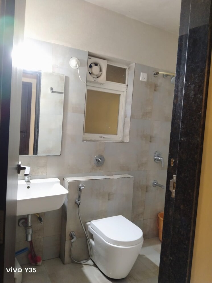Bathroom, puranik-abitante 2 Bedroom 690 Sq.Ft. Apartment In Bavdhan Pune 8928140