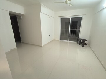 Room in 2 BHK Apartment at Sukhwani Hermosa Casa, Mundhwa – for Sale
