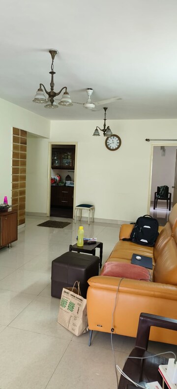 Living Room in 3 BHK Apartment at Halasuru – for Rent