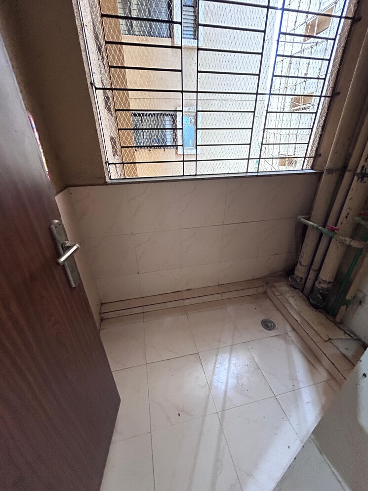 Bathroom, k-raheja-heights 2 Bedroom 1165 Sq.Ft. Apartment In Malad East Mumbai 8928176