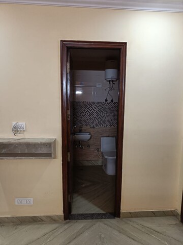 Furnished Amenities in 2 BHK Builder Floor at Sector 51 – for Rent