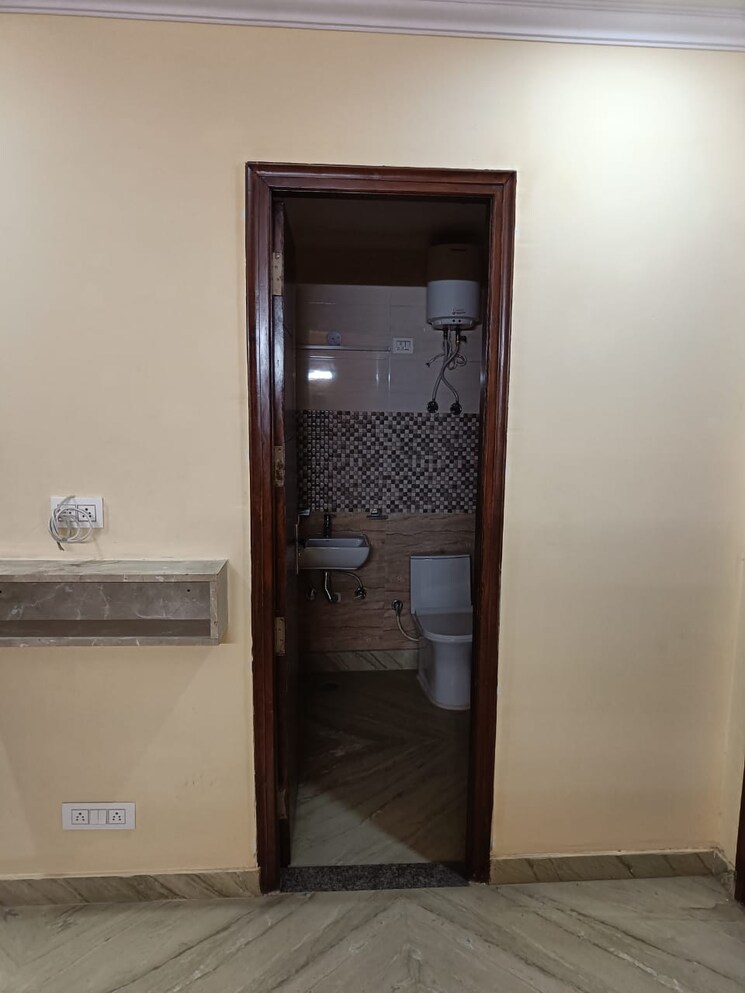 undefined, sector 51 2 Bedroom 1200 Sq.Ft. Builder Floor In Sector 51 Gurgaon 8928190