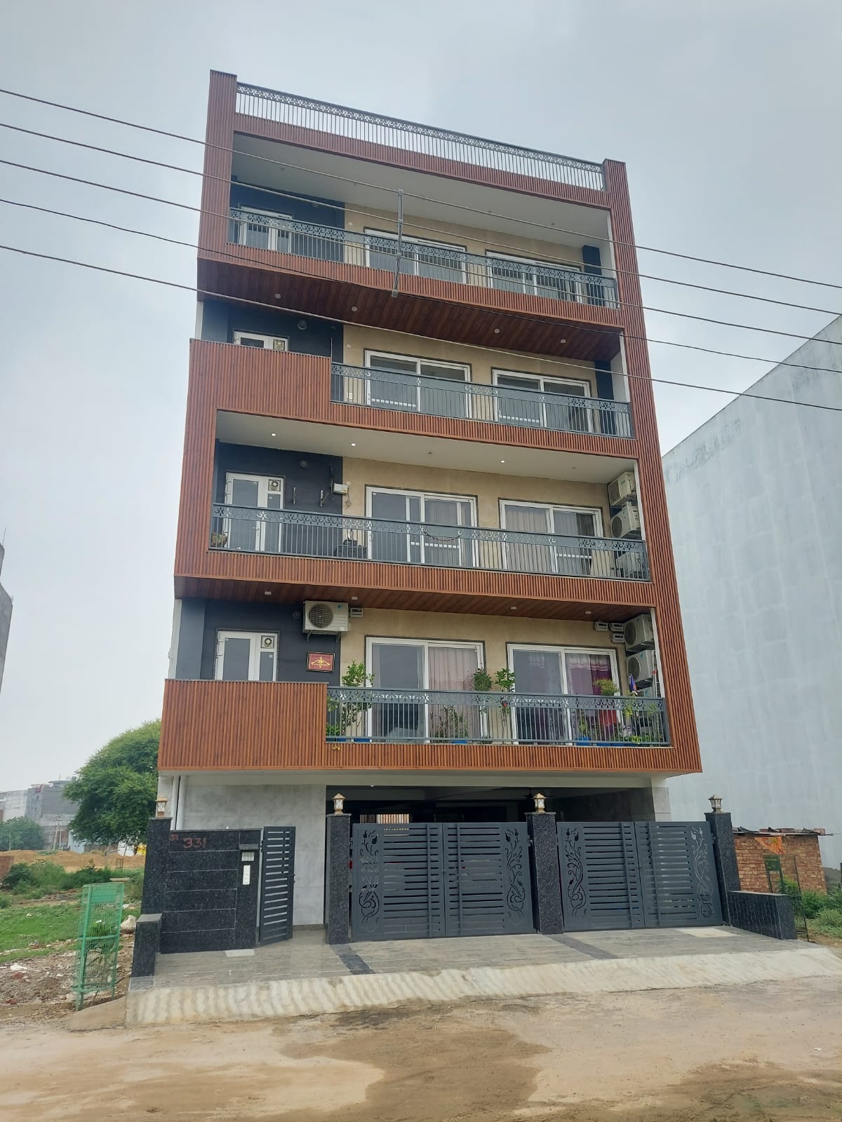 3 BHK Builder Floor For Rent in MVL IPark