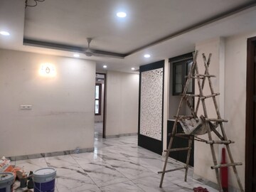 Room in 3.5 BHK Builder Floor at Milestone 32nd Avenue, Sector 15 – for Rent