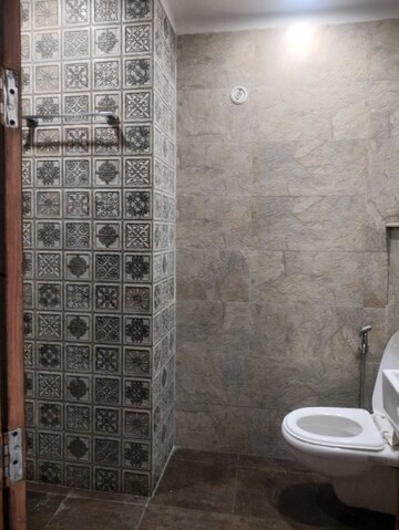 Bathroom in 3.5 BHK Builder Floor at Milestone 32nd Avenue, Sector 15 – for Rent