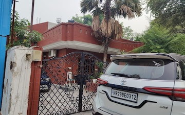 3.5 BHK Independent House For Sale in Sector 14