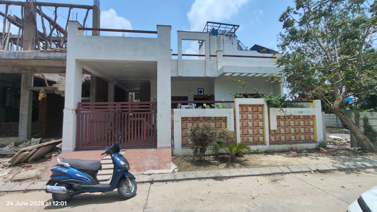 3 BHK + Pooja Room,Study Room Villa For Sale in Omaxe City